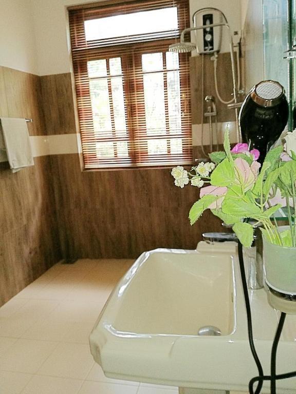 Gleam Nest Hotel Ella Bagian luar foto